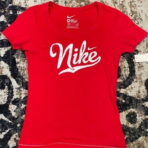 Women’s Nike dri fit shirt